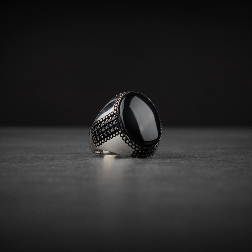 خاتم رجالي فضة استرليني مزين بحجر أونيكس أسود