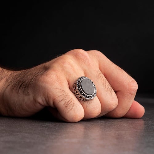 خاتم رجالي فضة استرليني مزين بحجر أونيكس أسود