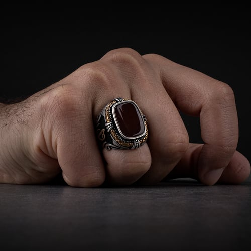 خاتم رجالي فضة استرليني مزين بحجر عقيق أحمر