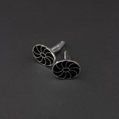 كبك رجالي فضة بتصميم منحوت فخم