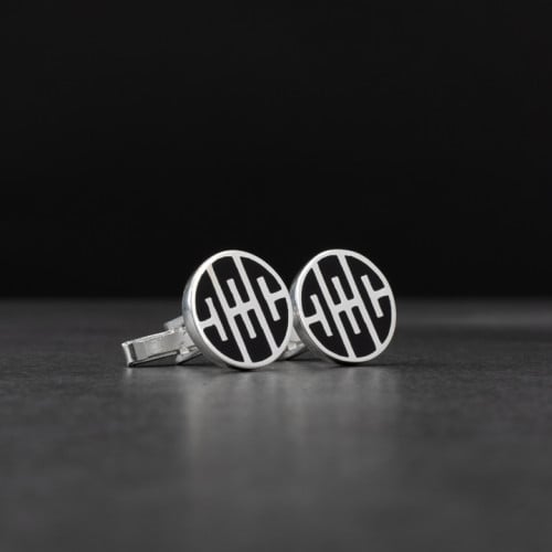 كبك رجالي فضة مع تصميم خطوط فخم