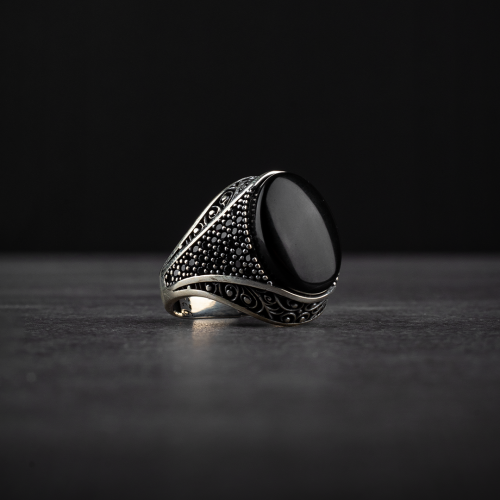 خاتم رجالي فضة استرليني مزين بحجر أونيكس أسود