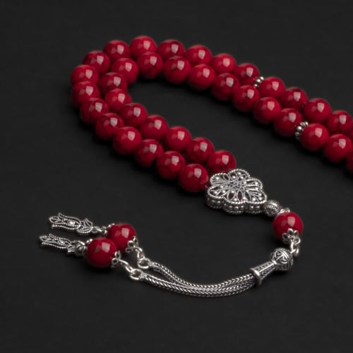 سبحة بحجر الكوارتز الاحمر مع شكة فضة 8مل