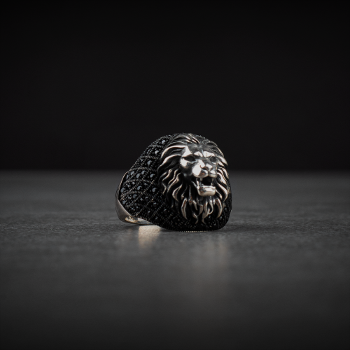 خاتم رجالي فضة استرليني مع تصميم زئير الأسد