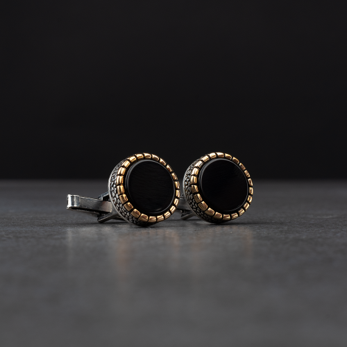 كبك رجالي فضة مع حجر أونيكس أسود