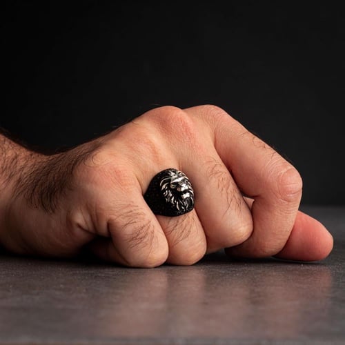 خاتم رجالي فضة استرليني مع تصميم زئير الأسد