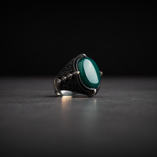 خاتم رجالي فضة مزين بحجر عقيق أخضر