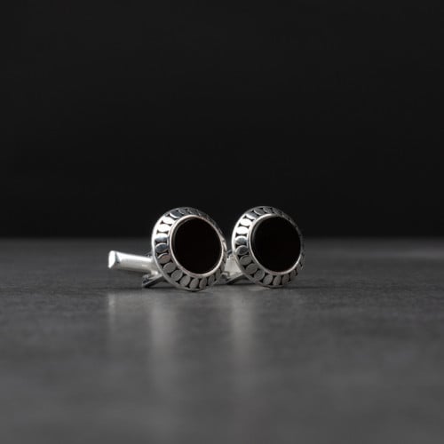 كبك رجالي فضة مع حجر أونيكس أسود