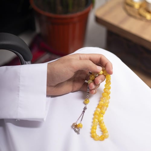 سبحة بحجر عقيق أصفر مع شكة فضة 10 مل