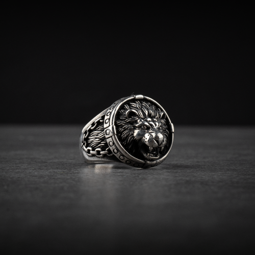 خاتم رجالي فضة استرليني مع تصميم زئير الأسد