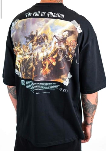 تيشيرت أوفر سايز بطبعة Phaeton