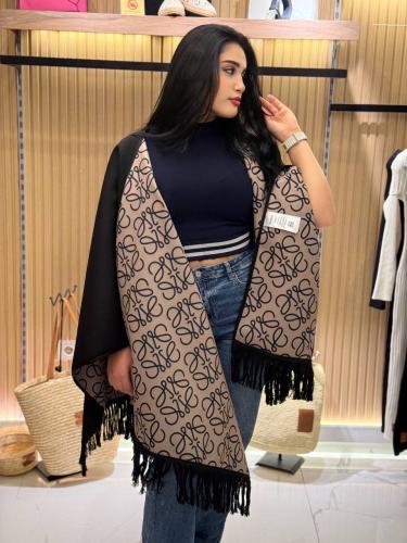 سكارف LOEWE نسائي ''