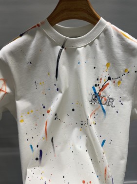 تيشيرت Dior