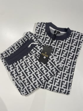 طقم Fendi تيشيرت وشورت