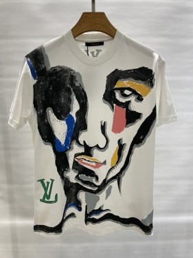 تيشيرت LV