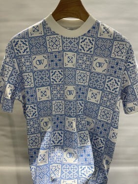 ‎تيشيرت off white