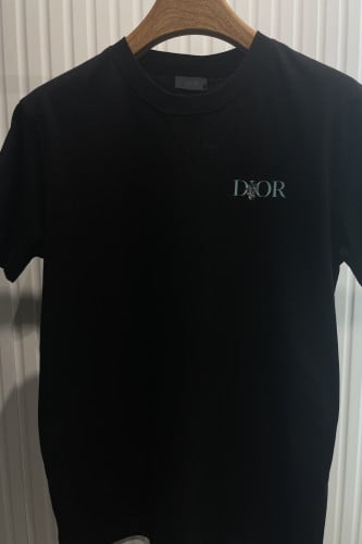 تيشيرت DIOR