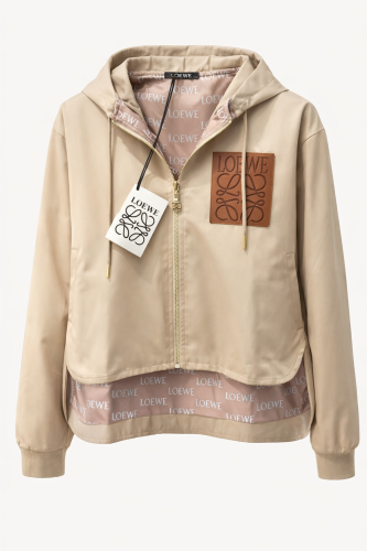 جاكيت Loewe