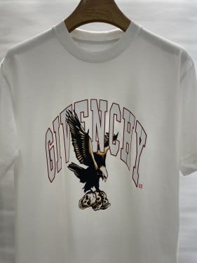 تيشيرت GIVENCHY