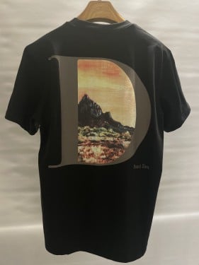 تيشيرت Dior