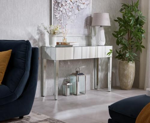 كونسول مرايا