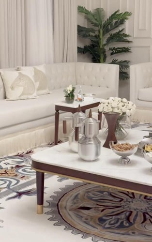 طقم طاولات ملكي