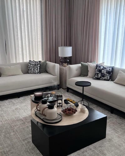 طاولة رخام انيقه