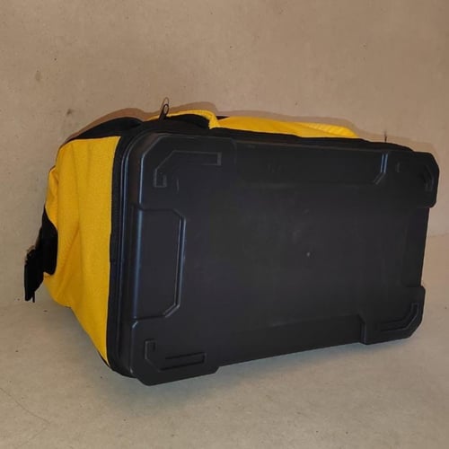 شنطة ديوالت كبيرة