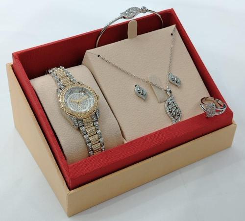 طقم نسائي ماركه ريفولي زركون جوده ممتازه M1127517