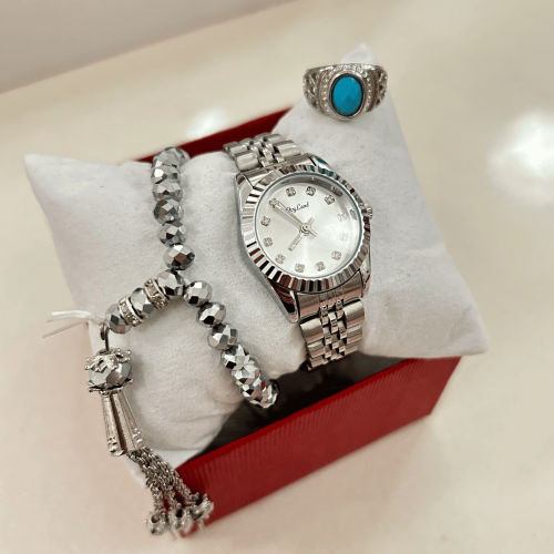 3 قطع من مجموعة الطفل المدلل ,سبحة ,خاتم ,ساعة يد...