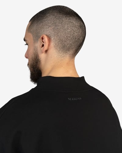 BLACK SEASONS SWEATSHIRT