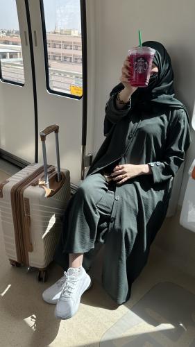 عباية سفر زيتي 406