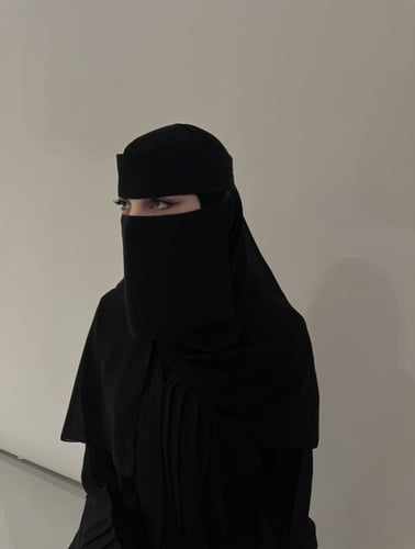 نقاب ربط مبطن حرير