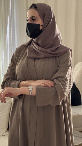 عباية بفستان داخلي بيج كلوش
