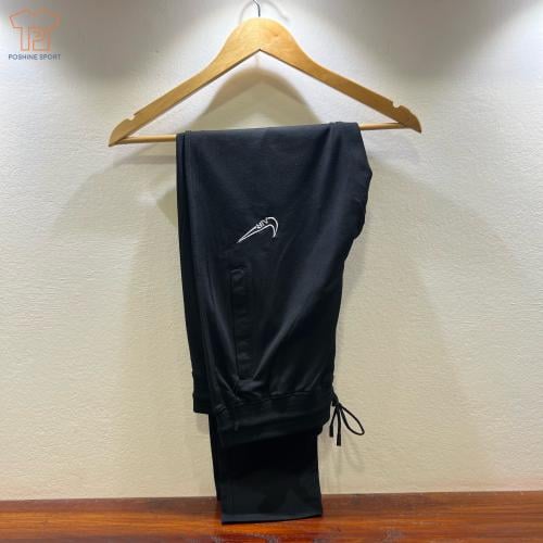 بنطلون نايك أسود