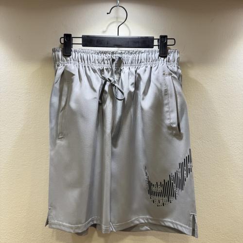 شورت رصاصي فاتح NIKE