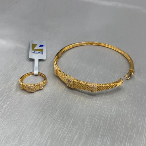 سوارة وخاتم