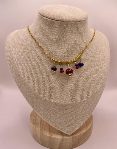 تعليقة حجر زفير وياقوت طبيعي