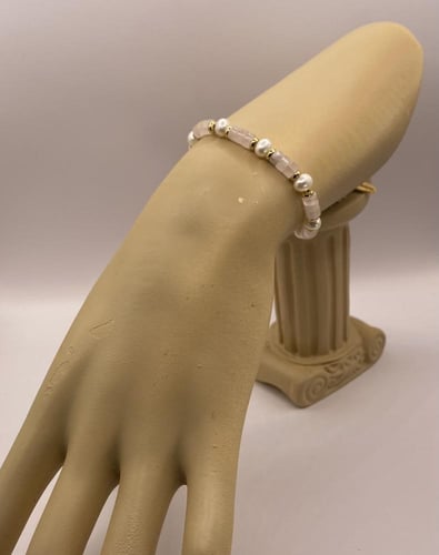 سوارة روز كوارتز مع لؤلؤ