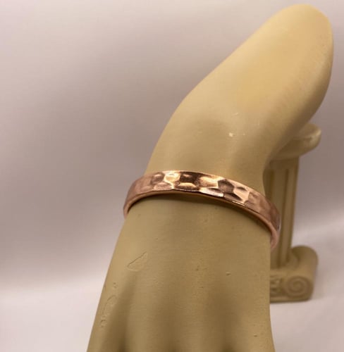 سوارة نحاس كبيرة مع مغناطيس