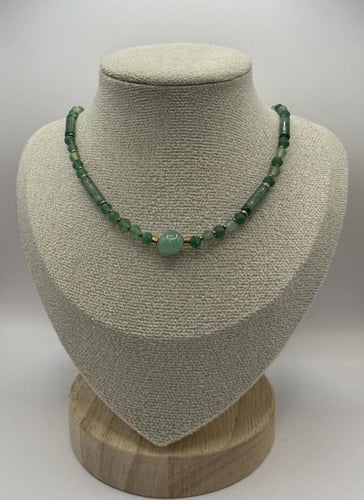 عقد افانتورين٢