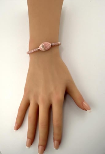 سوارة حجر pink zebra جاسبر مع اوبال pink zebra jas...