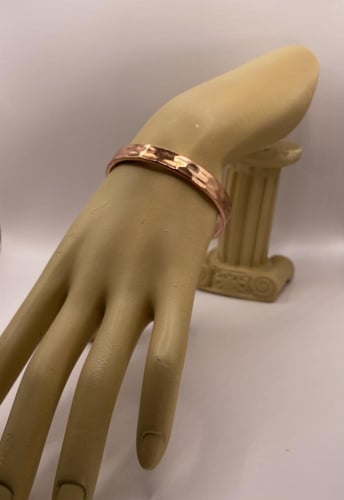 سوارة نحاس كبيرة مع مغناطيس