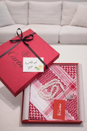 شماغ اهداء خاص