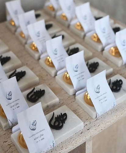 مبخر من الرخام الطبيعي