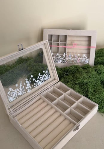 بوكس فاخر لحفظ المجوهرات