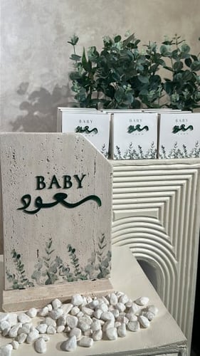 رخام او حجر مع تصميم