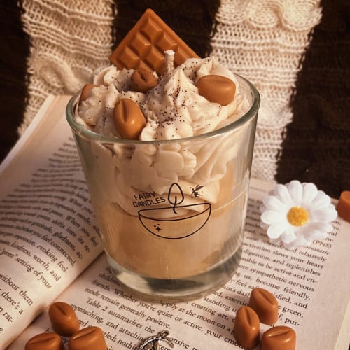 شمعة القهوه بالكريمة