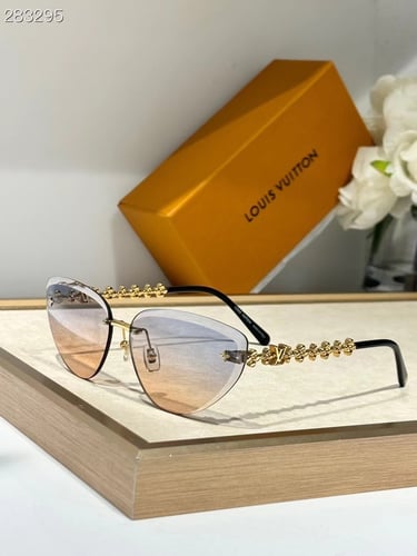 Sunglasses Louis Vuitton
