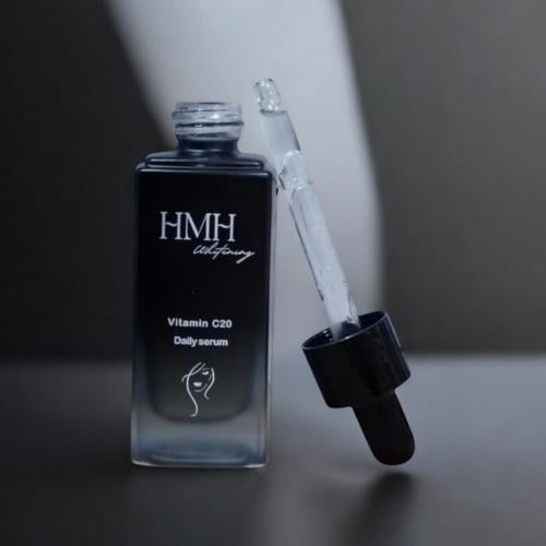 سيروم سي 20 الخاص في تفتيح البشرة وازالة اثار التج...